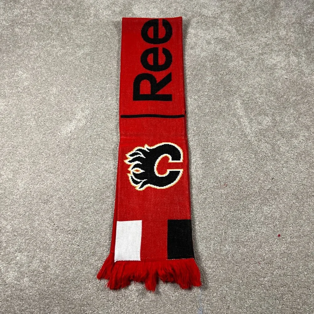 Reebok Unisex OSFM Red Black Winter Fringe Calgary Flames‎ Ice Hockey Scarf NWT
